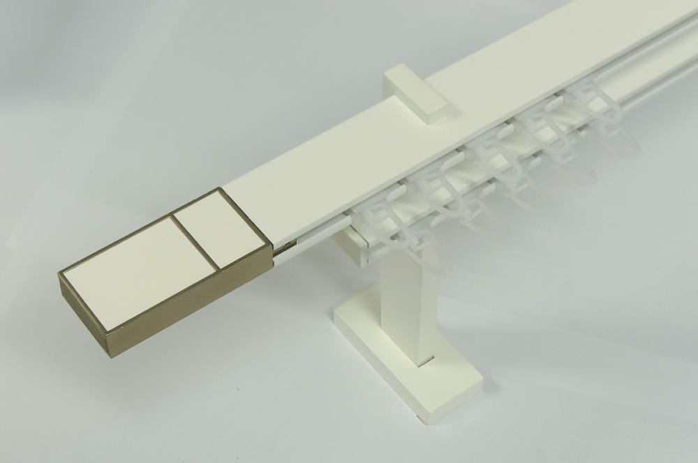 Garnýže SQUARE LINE bílá dvouřadá - BOSS bílá kůže